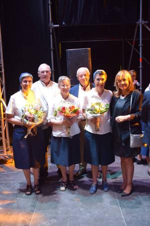  Imagen Villaviciosa rindió homenaje durante el anuncio oficial de Fiestas a las Hijas de la Caridad de San Vicente de Paul