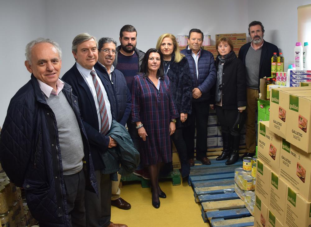  Imagen Las Hermandades del municipio donan productos no perecederos destinados al Centro Municipal de Alimentos