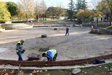 Las obras de remodelación en el parque de El Castillo incluyen su impermeabilización y depuración de aguas