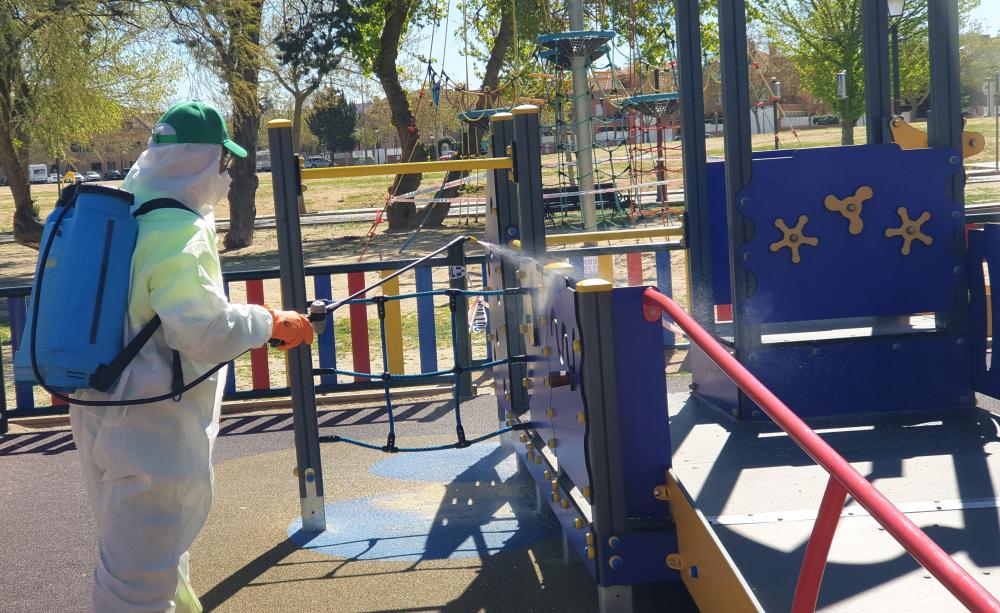  Imagen El Ayuntamiento establece un protocolo de desinfección de parques y zonas infantiles