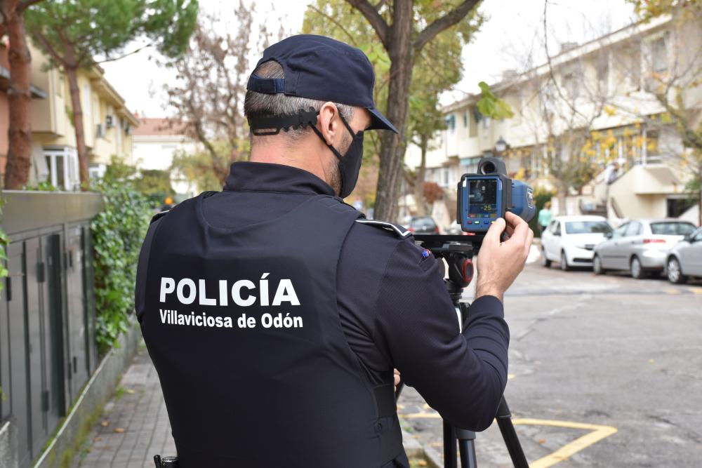  Imagen El Ayuntamiento adquiere un radar móvil para su Policía Local con el objetivo de mejorar la seguridad vial en el municipio