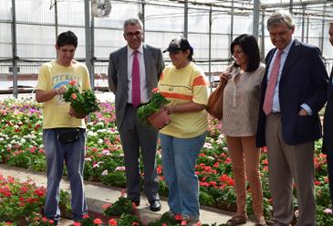  Imagen El viceconsejero de Asuntos Sociales visitó junto con el alcalde la sede de la Asociación La Veguilla