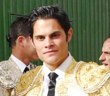  Imagen Juan José Bellido 'Chocolate' se recupera en casa de la grave cogida recibida el sábado en Ayllón