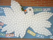  Imagen Los alumnos del Colegio Hermanos García Noblejas conmemoraron el Día de la Paz