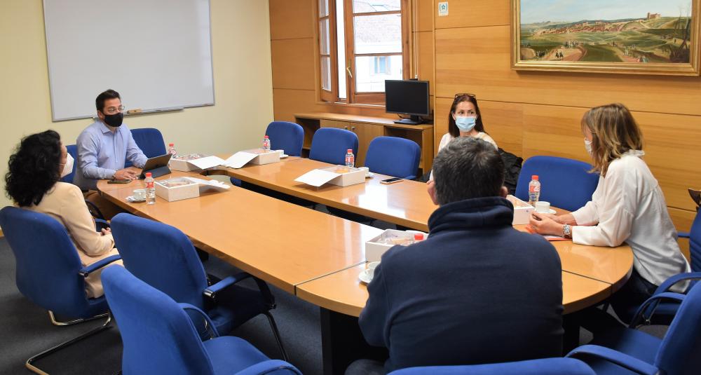  Imagen El alcalde inicia una serie de encuentros con los vecinos para que le trasladen sus problemas, sugerencias o ideas sobre Villaviciosa