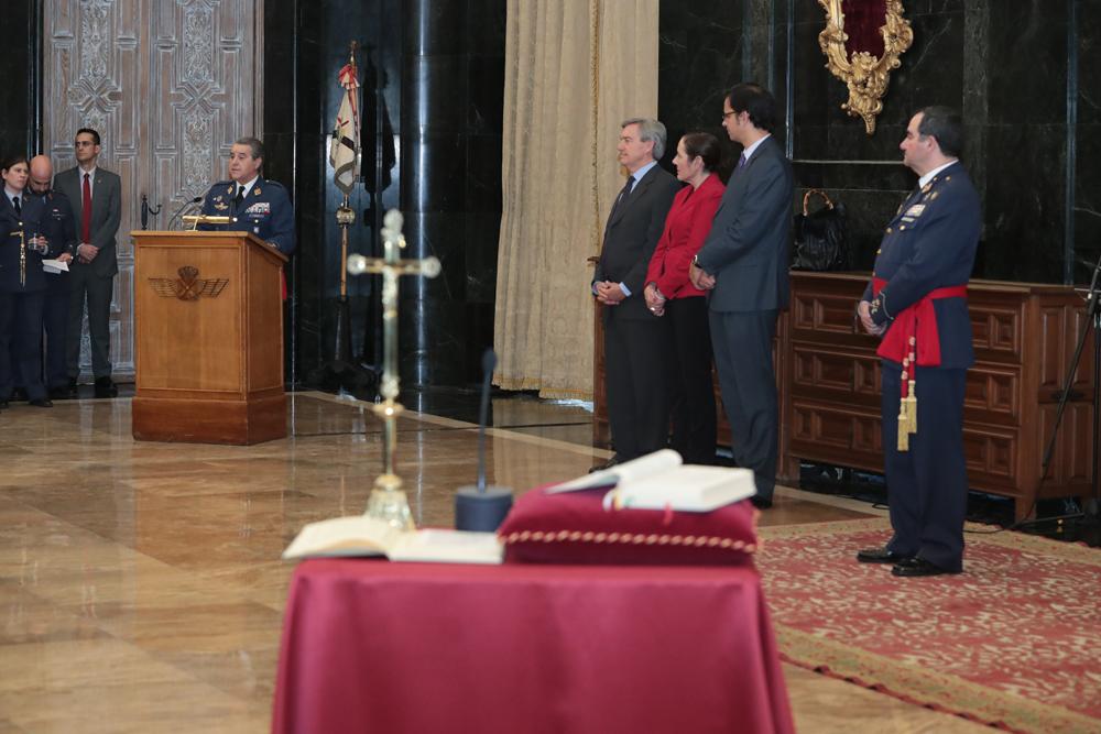  Imagen El alcalde, en representación del municipio, asiste a la toma de posesión del nuevo responsable del Servicio Histórico y Cultural del Ejército del Aire