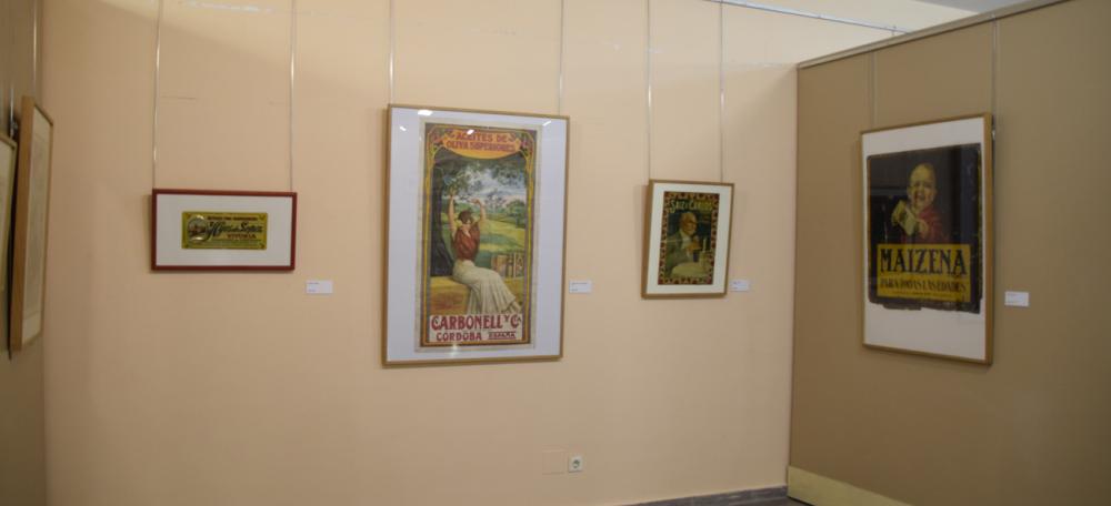  Imagen Interesante exposición sobre carteles publicitarios españoles del siglo XX