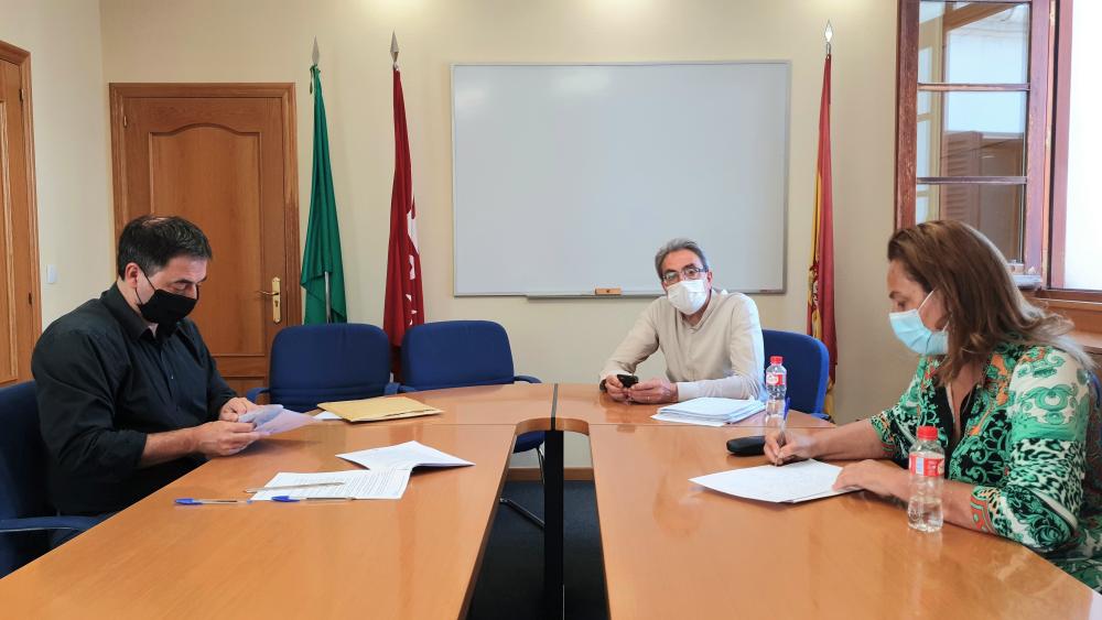  Imagen Apertura de las ofertas económicas para la autorización demanial del café-bar del Palacio de Godoy