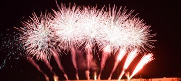 Fuegos artificiales Villaviciosa Pólvora.jpg