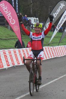 Simaes Campeón de Españaweb.jpg