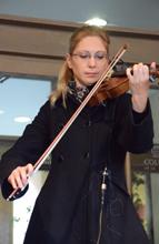 acto violencia genero2VIOLINWEB.jpg