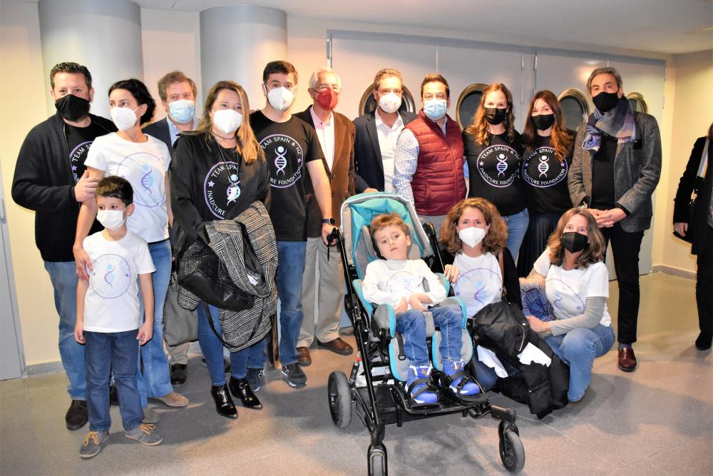  Imagen La asociación Inadcure Spain, que lucha contra distrofia neuroaxonal infantil, recibirá los fondos recaudados de la venta de la novela “El juez y la trenza”