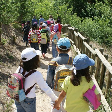 Imagen Mujer, Menor y Familia