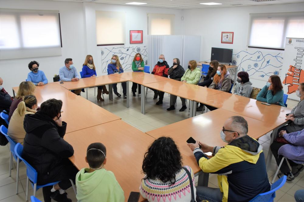  Imagen El Centro Miguel Delibes, punto de encuentro para los ciudadanos ucranianos acogidos en Villaviciosa