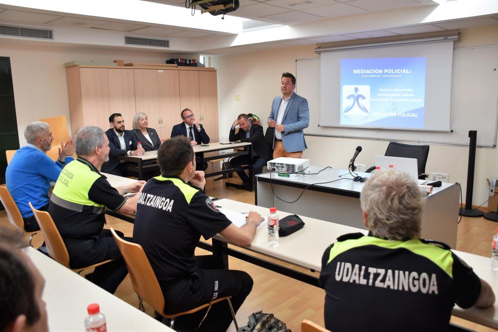  Imagen Villaviciosa de Odón acoge el Curso Universitario en Mediación Policial y Gestión de Conflictos