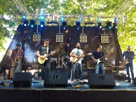 La Calle Suena: Dirty Stuff