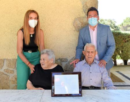Homenaje a los mayores centenarios