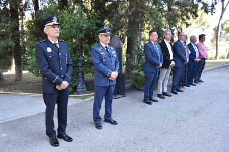 Entrega de Cruz del Mérito Aeronáutico