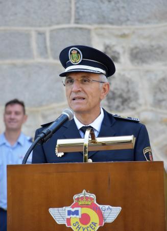 Entrega de Cruz del Mérito Aeronáutico