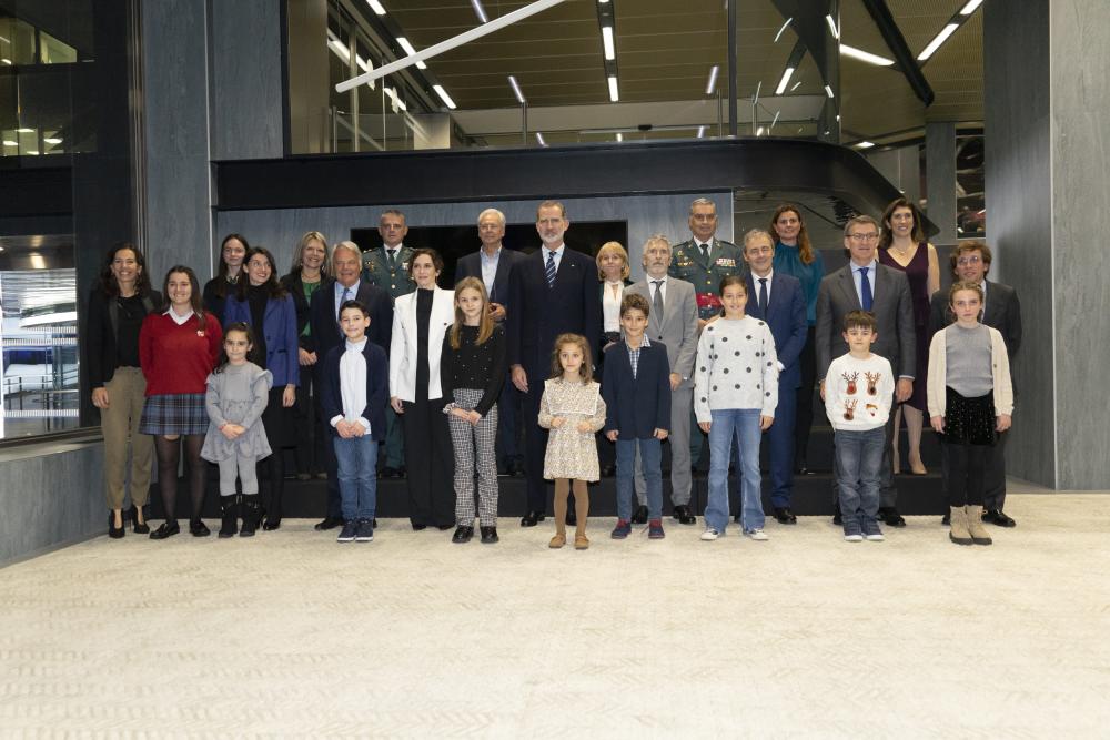  Imagen El colegio público Gandhi de Villaviciosa de Odón recibe el premio del concurso escolar de la Fundación Víctimas del Terrorismo entregado por el Rey Felipe VI