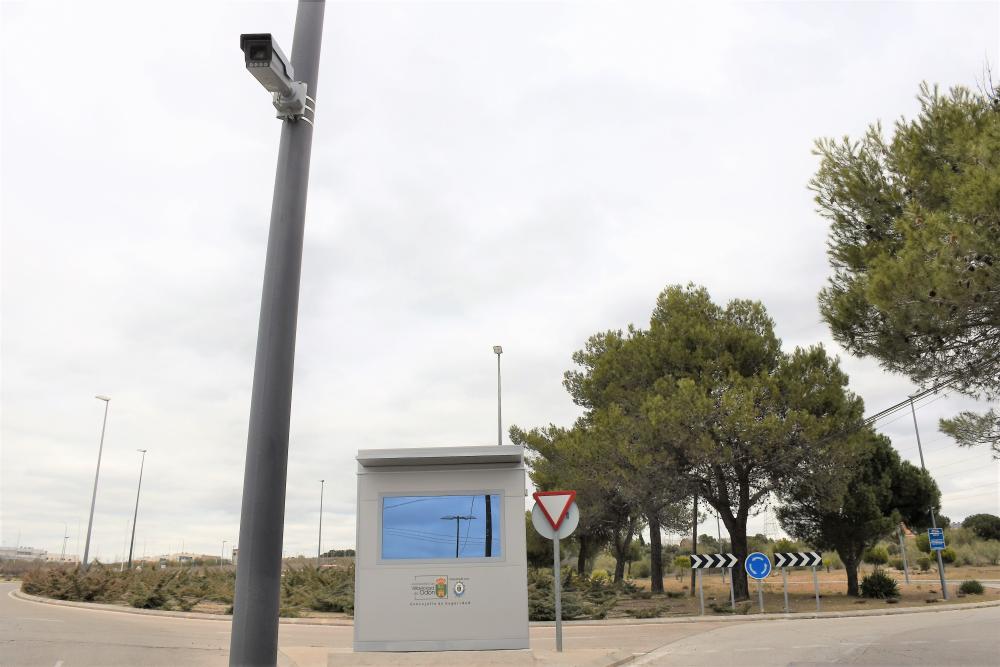  Imagen El alcalde anuncia que ha finalizado la instalación de una veintena de cámaras de videovigilancia en zonas urbanas, comerciales y entradas al municipio