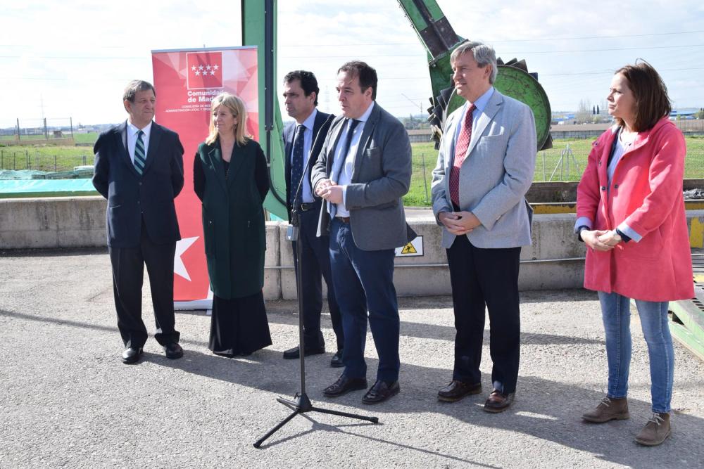  Imagen El consejero de Medio Ambiente, Jaime González Taboada, presenta en Villaviciosa el plan para acondicionar los puntos limpios de la región