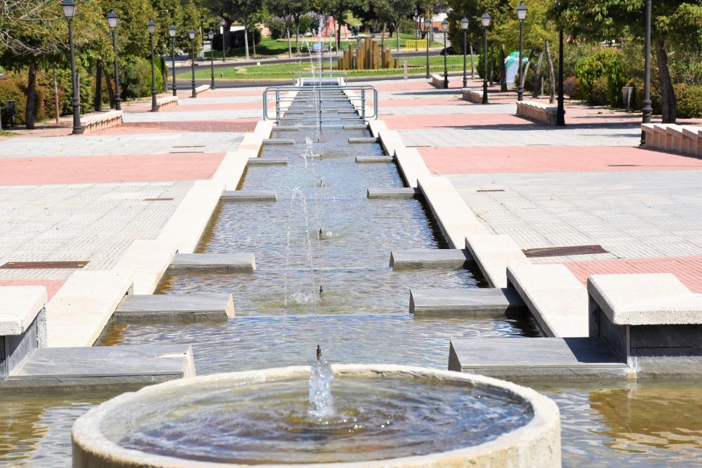  Imagen La fuente de la Cascada vuelve a funcionar tras los trabajos de reparación