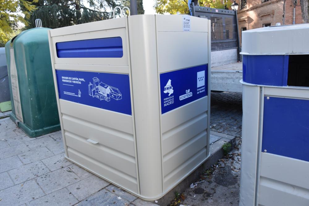  Imagen Villaviciosa de Odón renueva la mayor parte de los contenedores de papel y cartón