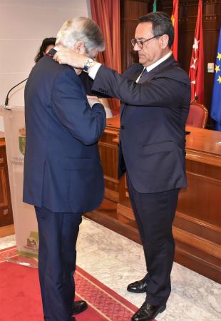 Enrique de Porres Hijo Adoptivo