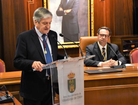 Enrique de Porres Hijo Adoptivo