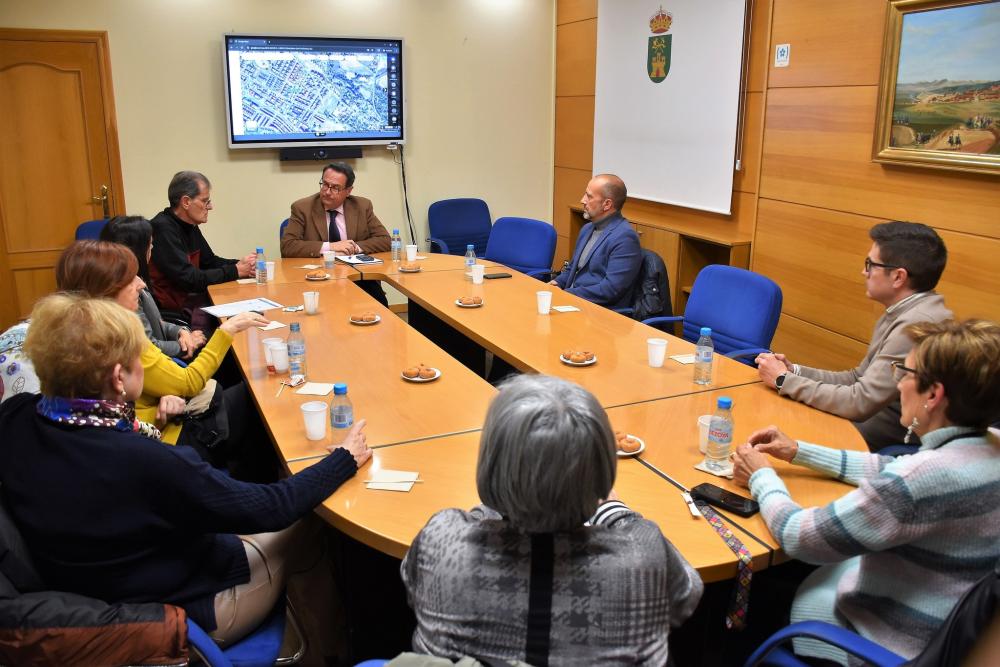  Imagen El alcalde mantiene un nuevo encuentro con los vecinos