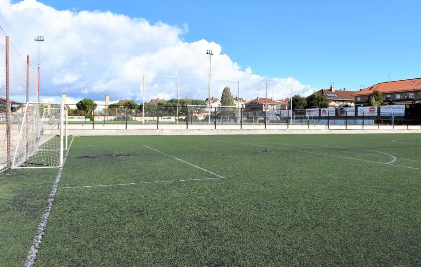 Aprobado el proyecto de ejecución para las obras de adecuación, reparación y sustitución del césped artificial de tres campos de fútbol 7