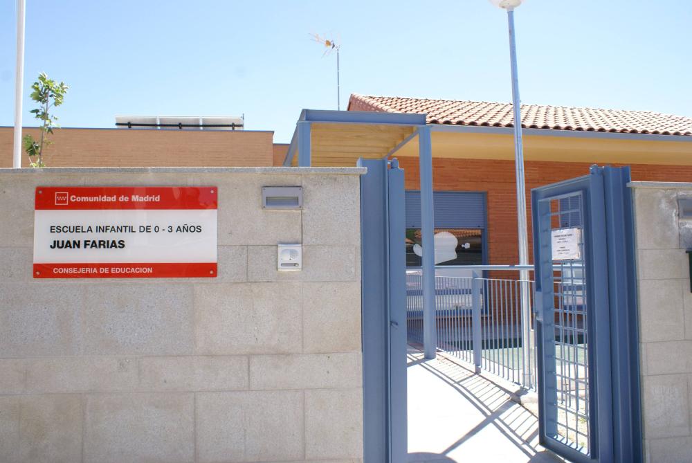  Imagen La escuela pública infantil Juan Farias informa que existen plazas vacantes par las edades de 1-2 y 2-3 años