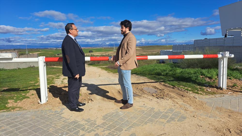  Imagen Instalación de nuevas barreras de seguridad en la urbanización Campodón