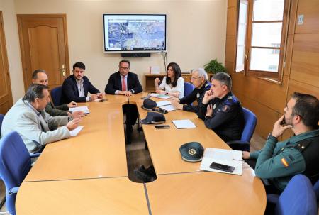El alcalde prosigue con las reuniones para fortalecer la coordinación entre la Policía local y la Guardia Civil en materia de seguridad