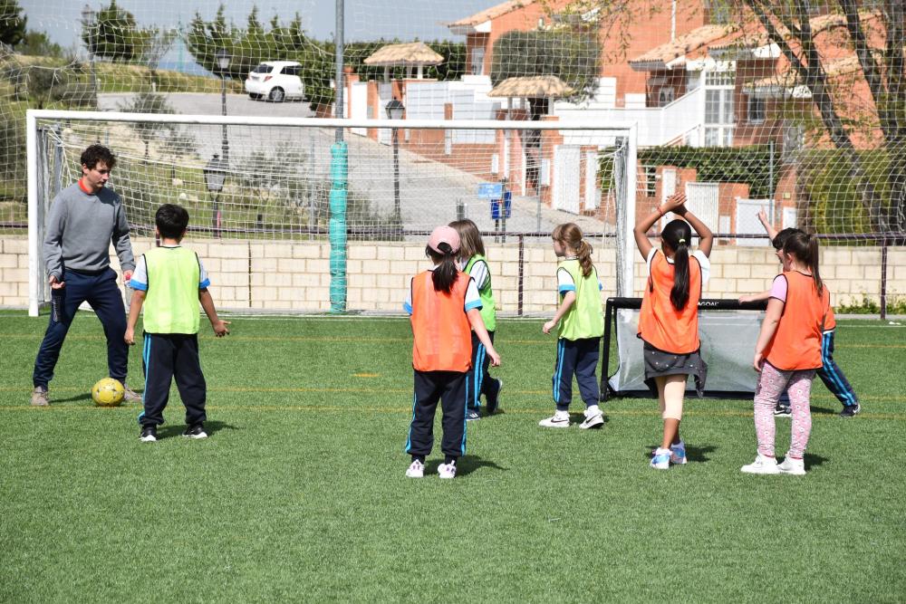 Desde hoy y hasta el 20 de abril se celebra la XIV edición de las Jornadas Deportivas Escolares con la participación de 1.500 alumnos de todos los centros educativos