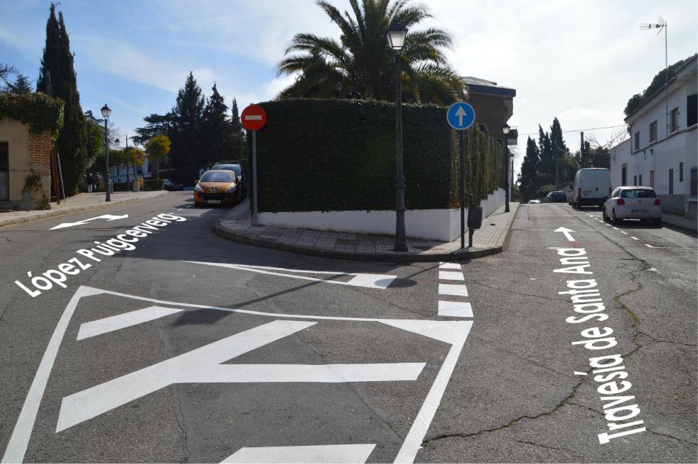  Imagen La calle López Puigcerver pasa a ser de un solo sentido con lo que se crean más de quince plazas de aparcamiento